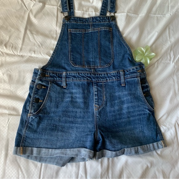୨୧ ・゚✧ Old Navy Overalls - Picture 4 of 5